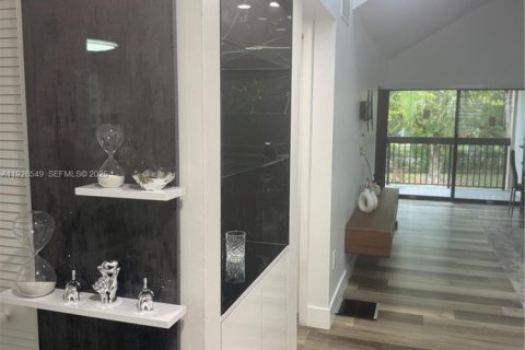 Снять в аренду кондоминиум в Майами, Флорида 2 спальни, 89.37м2, № 1985853 - фото 5