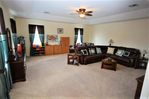 House in Winter Garden, Florida 5 bedrooms, 361.11 sq.m. № 575926 - photo 18