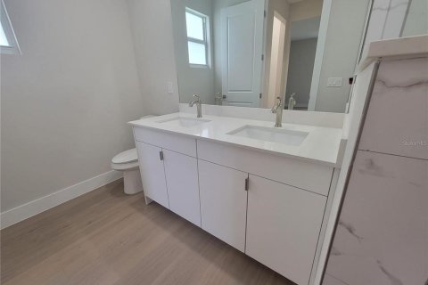 House in North Port, Florida 3 bedrooms, 138.98 sq.m. № 1881121 - photo 16