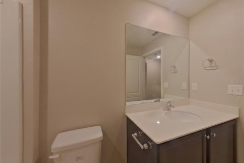 Casa en alquiler en Mascotte, Florida, 5 dormitorios, 180.6 m2 № 1911546 - foto 17