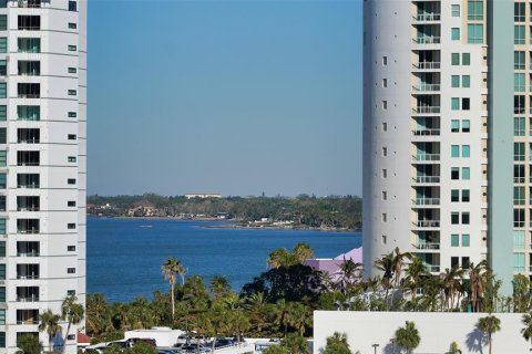 Copropriété à louer à Sarasota, Floride: 3 chambres, 260.03 m2 № 2313350 - photo 15