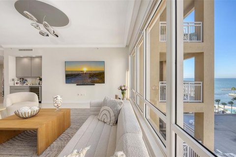 Copropriété à louer à Sarasota, Floride: 3 chambres, 260.03 m2 № 2313350 - photo 13