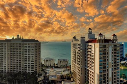 Copropriété à louer à Sarasota, Floride: 3 chambres, 260.03 m2 № 2313350 - photo 3