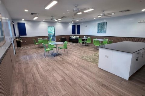 Купить кондоминиум в Помпано-Бич, Флорида 2 спальни, 102.19м2, № 1993415 - фото 25