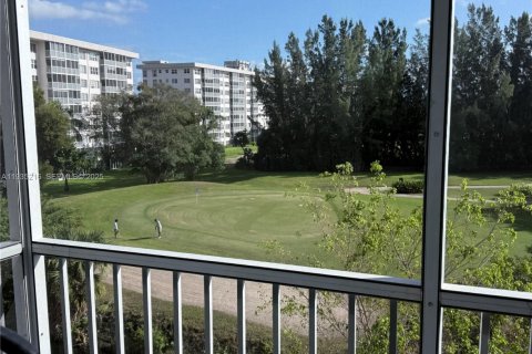 Condominio en venta en Pompano Beach, Florida, 2 dormitorios, 102.19 m2 № 1993415 - foto 9