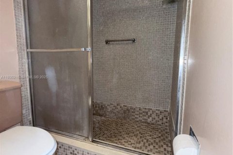 Condominio en venta en Pompano Beach, Florida, 2 dormitorios, 102.19 m2 № 1993415 - foto 22