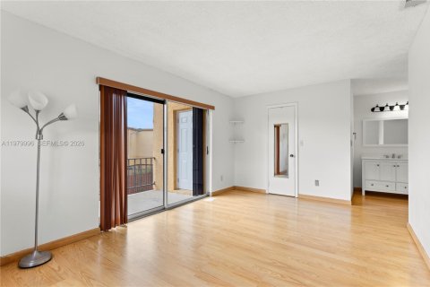 Купить таунхаус в Майами, Флорида 3 спальни, 161.37м2, № 2043399 - фото 18