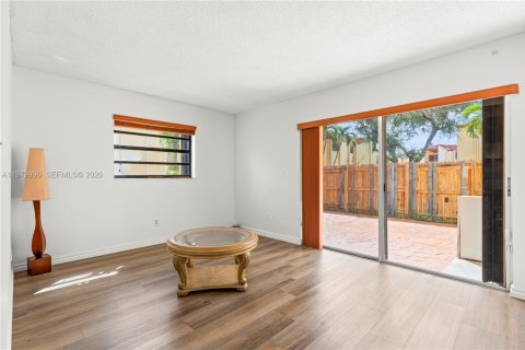 Купить таунхаус в Майами, Флорида 3 спальни, 161.37м2, № 2043399 - фото 8