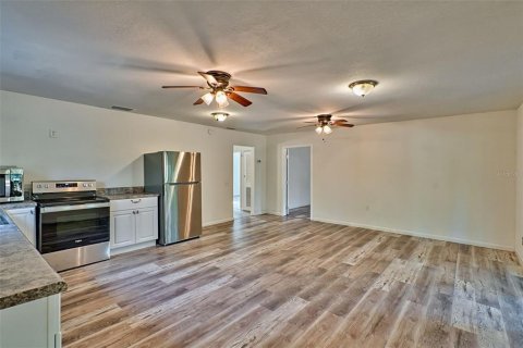House in Bell, Florida 3 bedrooms, 101.17 sq.m. № 1544620 - photo 25