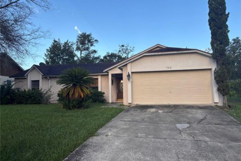 House in Deltona, Florida 3 bedrooms, 146.6 sq.m. № 2377815 - photo 2