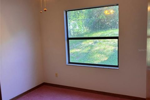 House in Deltona, Florida 3 bedrooms, 146.6 sq.m. № 2377815 - photo 13
