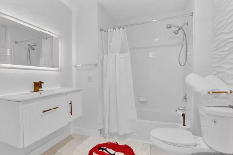 Adosado en alquiler en Kissimmee, Florida, 4 dormitorios, 136.57 m2 № 1736816 - foto 5