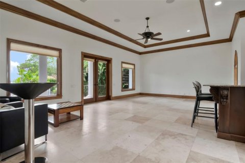 House in Tampa, Florida 5 bedrooms, 580.08 sq.m. № 2277035 - photo 21