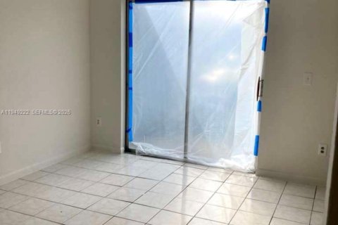 Купить коммерческую недвижимость в Форт-Лодердейл, Флорида 242.66м2, № 2006918 - фото 21