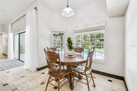 House in Lakeland, Florida 4 bedrooms, 238.94 sq.m. № 1915869 - photo 22