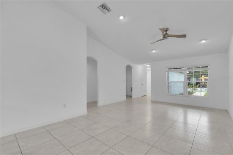 Appartement à louer à Palm Coast, Floride: 4 chambres, 185.34 m2 № 2166456 - photo 8