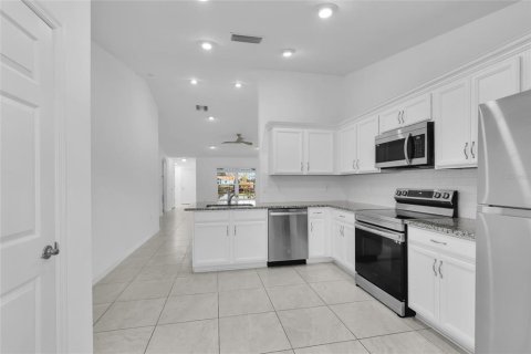 Appartement à louer à Palm Coast, Floride: 4 chambres, 185.34 m2 № 2166456 - photo 13