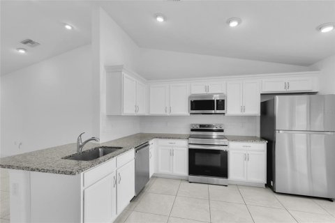 Appartement à louer à Palm Coast, Floride: 4 chambres, 185.34 m2 № 2166456 - photo 10