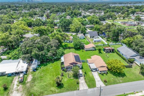 House in Orlando, Florida 3 bedrooms, 138.05 sq.m. № 2308442 - photo 24