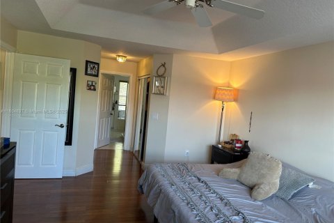 House in Sunrise, Florida 4 bedrooms, 240.25 sq.m. № 1701014 - photo 19