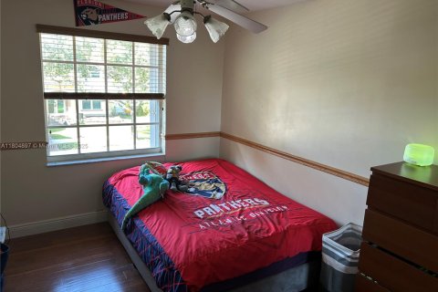 House in Sunrise, Florida 4 bedrooms, 240.25 sq.m. № 1701014 - photo 25