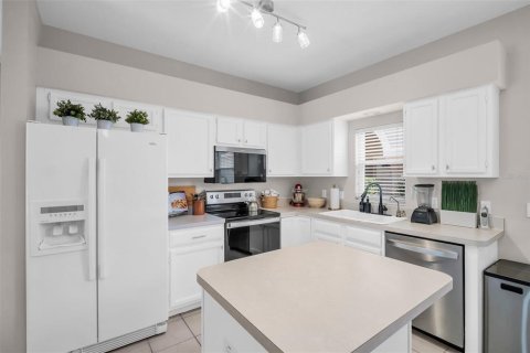 House in Palm Harbor, Florida 3 bedrooms, 145.21 sq.m. № 1614925 - photo 3