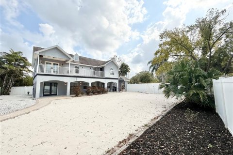 Купить виллу или дом в Тампа, Флорида 14 комнат, 272.39м2, № 1673960 - фото 11