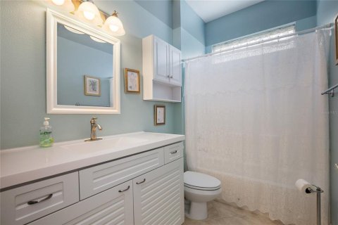 Villa ou maison à vendre à Land O' Lakes, Floride: 2 chambres, 124.49 m2 № 2212333 - photo 12