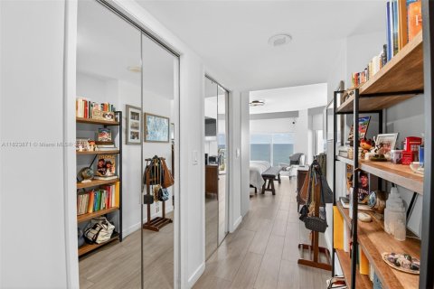 Condominio en venta en Sunny Isles Beach, Florida, 3 dormitorios, 205.31 m2 № 2034745 - foto 15