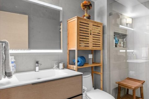 Condominio en venta en Sunny Isles Beach, Florida, 3 dormitorios, 205.31 m2 № 2034745 - foto 27