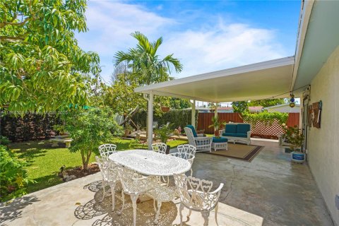 Villa ou maison à vendre à Miami, Floride: 3 chambres, 163.14 m2 № 1849026 - photo 30