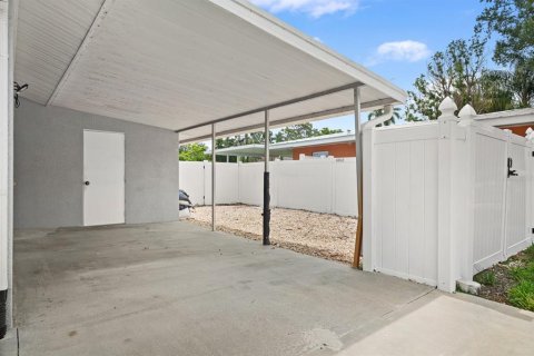 Casa en alquiler en Bradenton, Florida, 2 dormitorios, 166.85 m2 № 1847491 - foto 21