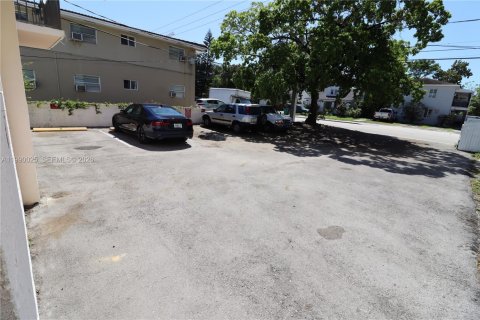 Appartement à louer à Miami, Floride: 2 chambres, 74.32 m2 № 2056120 - photo 11