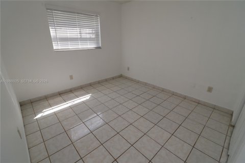 Appartement à louer à Miami, Floride: 2 chambres, 74.32 m2 № 2056120 - photo 12