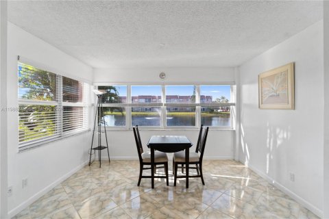 Condominio en venta en Sunrise, Florida, 1 dormitorio, 78.97 m2 № 2050522 - foto 11