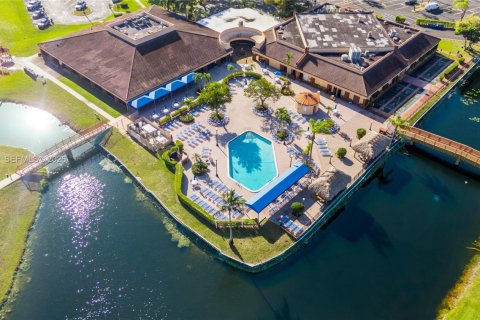 Condominio en venta en Sunrise, Florida, 1 dormitorio, 78.97 m2 № 2050522 - foto 28