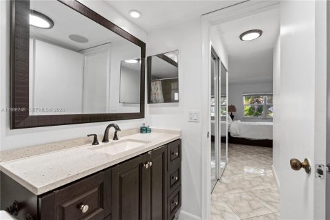 Condominio en venta en Sunrise, Florida, 1 dormitorio, 78.97 m2 № 2050522 - foto 15