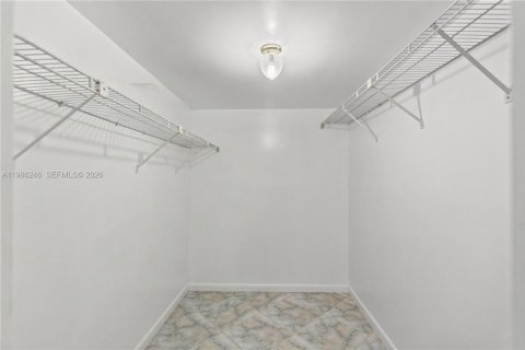 Condominio en venta en Sunrise, Florida, 1 dormitorio, 78.97 m2 № 2050522 - foto 17