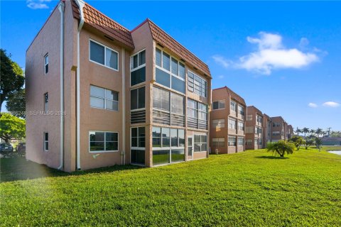 Condominio en venta en Sunrise, Florida, 1 dormitorio, 78.97 m2 № 2050522 - foto 19