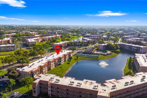 Condominio en venta en Sunrise, Florida, 1 dormitorio, 78.97 m2 № 2050522 - foto 29