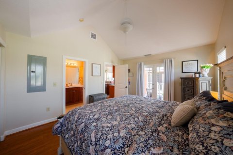 House in Okeechobee, Florida 1 bedroom, 136.01 sq.m. № 2175625 - photo 27