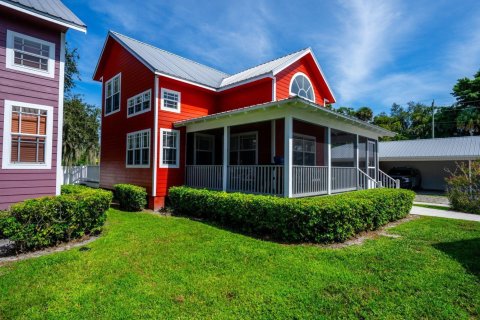 House in Okeechobee, Florida 1 bedroom, 136.01 sq.m. № 2175625 - photo 23