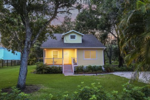 House in Vero Beach, Florida 4 bedrooms, 170.85 sq.m. № 2376442