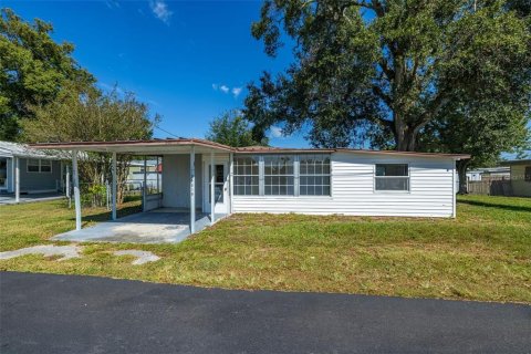 Villa ou maison à Zephyrhills, Floride 2 chambres, 136.85 m2 № 2095295