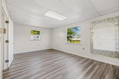 Casa en venta en Zephyrhills, Florida, 2 dormitorios, 136.85 m2 № 2095295 - foto 21