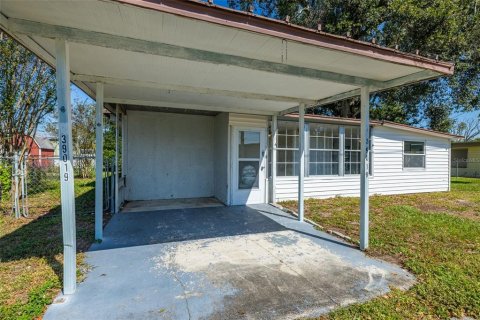 Casa en venta en Zephyrhills, Florida, 2 dormitorios, 136.85 m2 № 2095295 - foto 3
