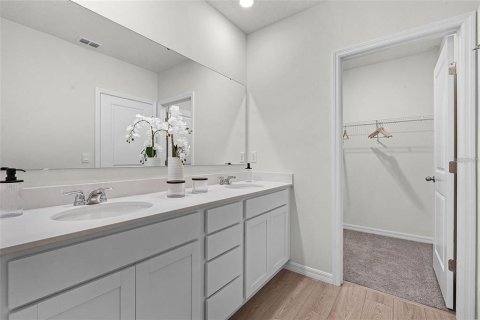 Townhouse in Orlando, Florida 3 bedrooms, 163.32 sq.m. № 2122248 - photo 15
