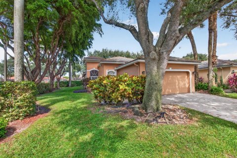 Villa ou maison à vendre à Delray Beach, Floride: 2 chambres, 144.74 m2 № 2414861 - photo 3