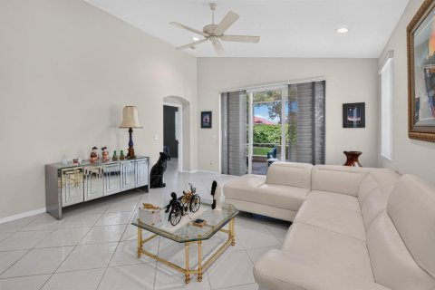 Villa ou maison à vendre à Delray Beach, Floride: 2 chambres, 144.74 m2 № 2414861 - photo 18
