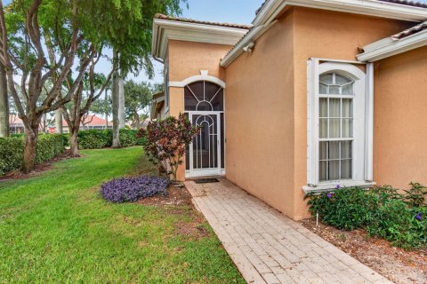 Villa ou maison à vendre à Delray Beach, Floride: 2 chambres, 144.74 m2 № 2414861 - photo 4